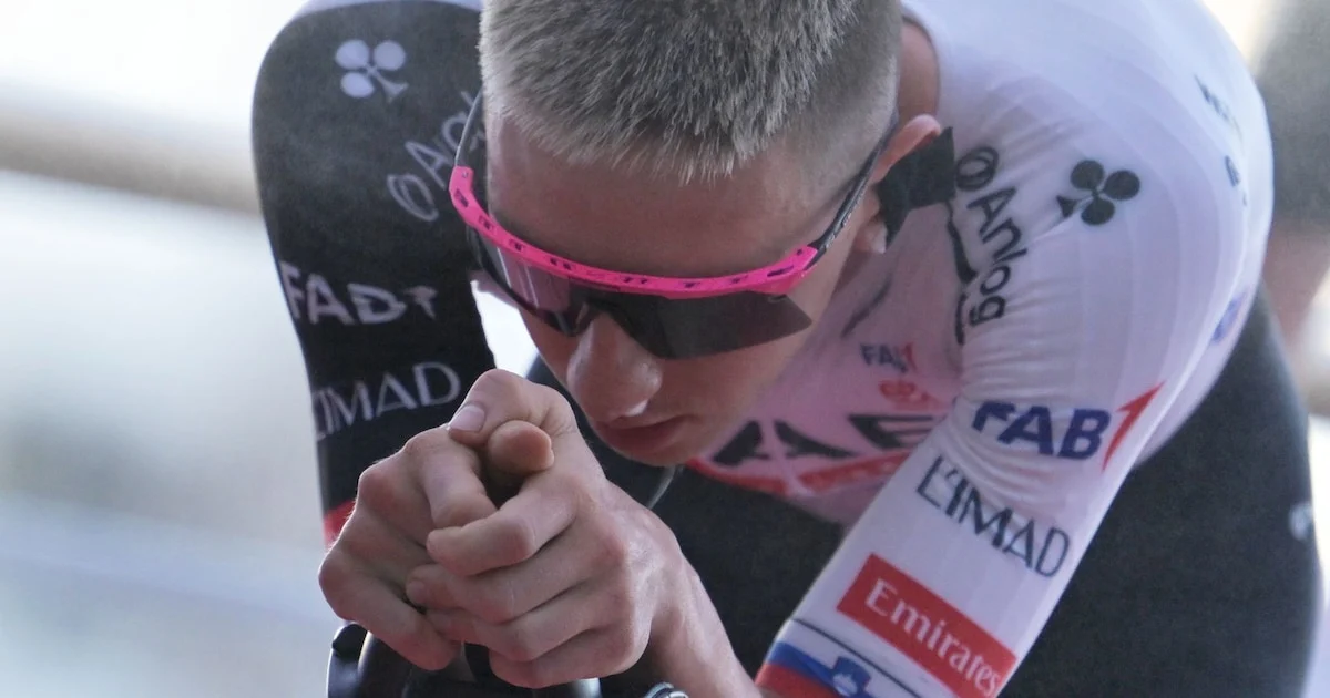 3:50 Minuten Vorsprung dahin: Tadej Pogacar stürzt bei der Vuelta schwer