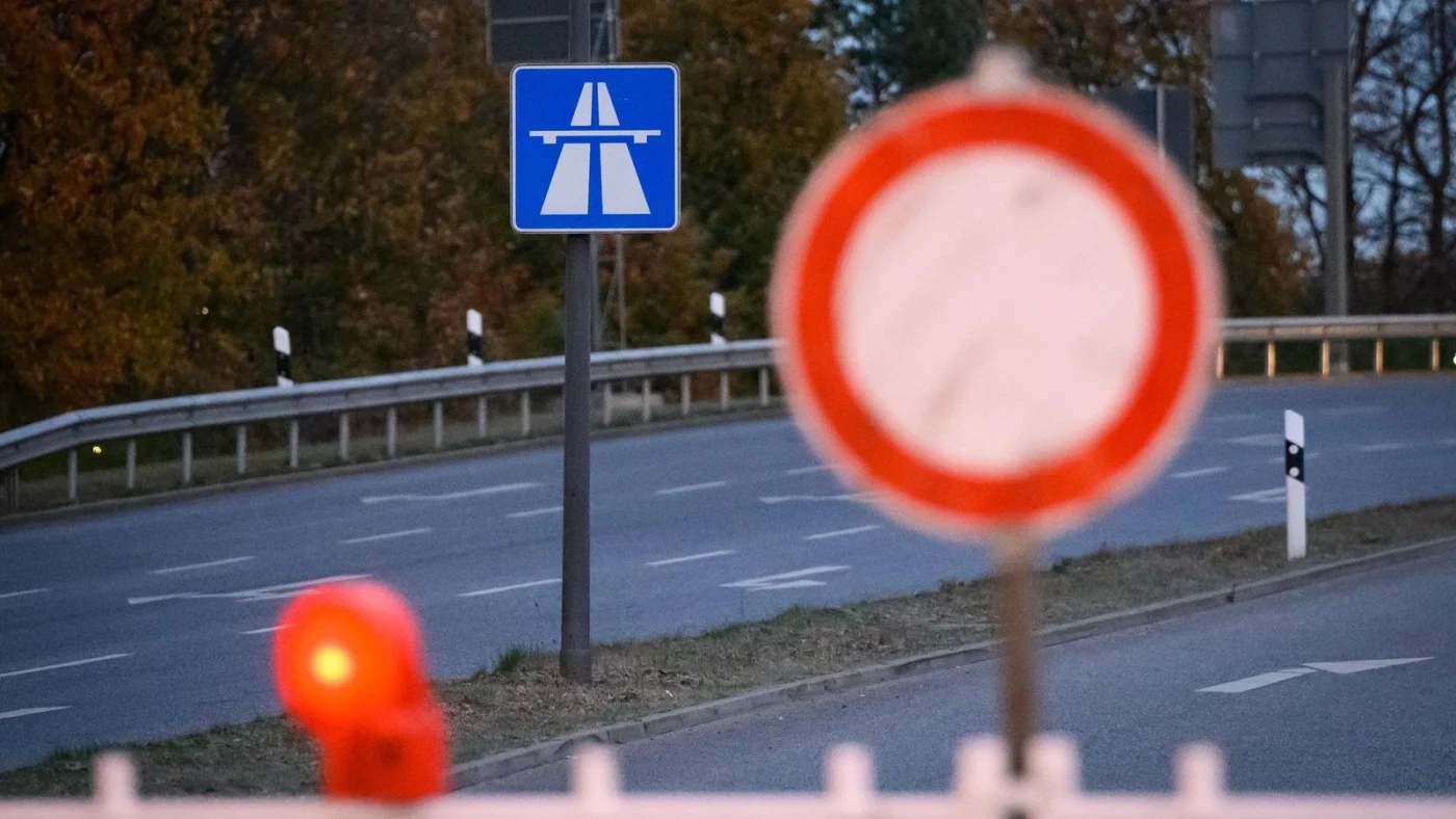 A1-Sperrung: Massive Fahrbahnschäden erzwingen nächtliche Vollsperrung
