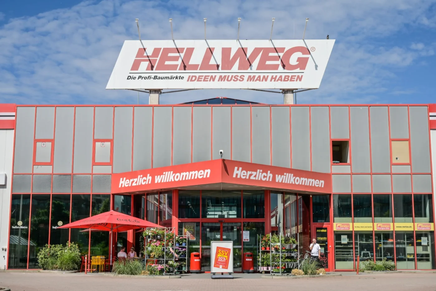 Bauhaus, Obi und Hornbach haben Angebote für zahlreiche Hellweg-Standorte abgegeben (Symbolbild)