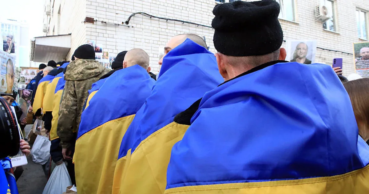 Berichte über Zwangseinheiten: Russland soll ukrainische Kriegsgefangene an die Front schicken