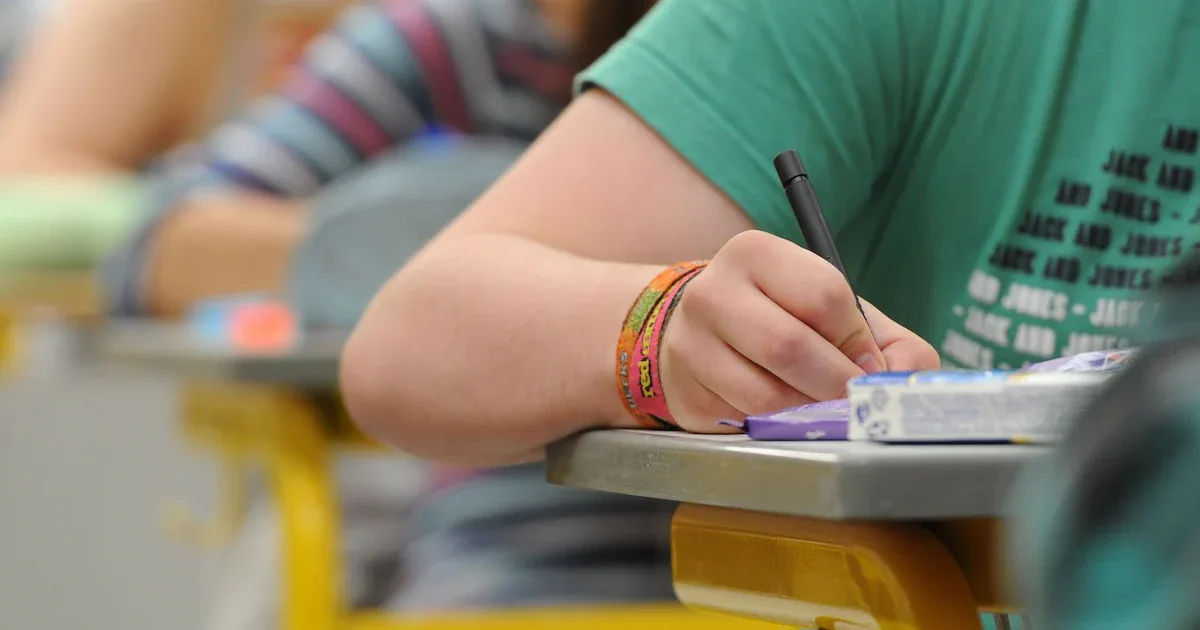 Bis zu 30 Pflichtstunden vor Schulstart: Streit um illegale Dienstanweisungen für Lehrer