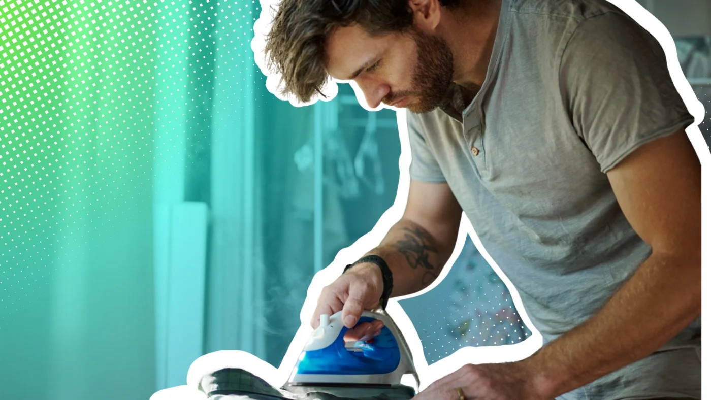 Bügelbrett ade: Ist die Tchibo-Dampfbürste die clevere Alternative für den Alltag?