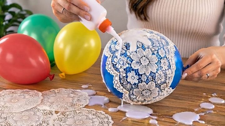 Upcycling mit Spitze und Luftballon: So entstehen elegante Deko-Objekte