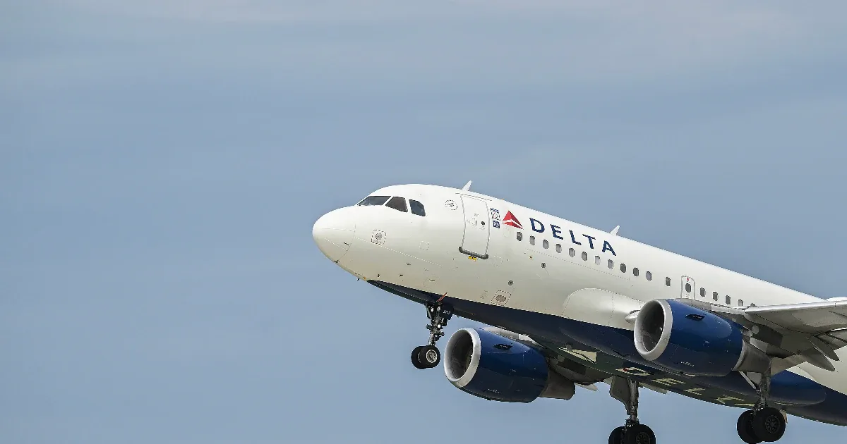 Delta-Flug mit 147 Passagieren umgeleitet: Kapitän meldet medizinischen Notfall über Funk
