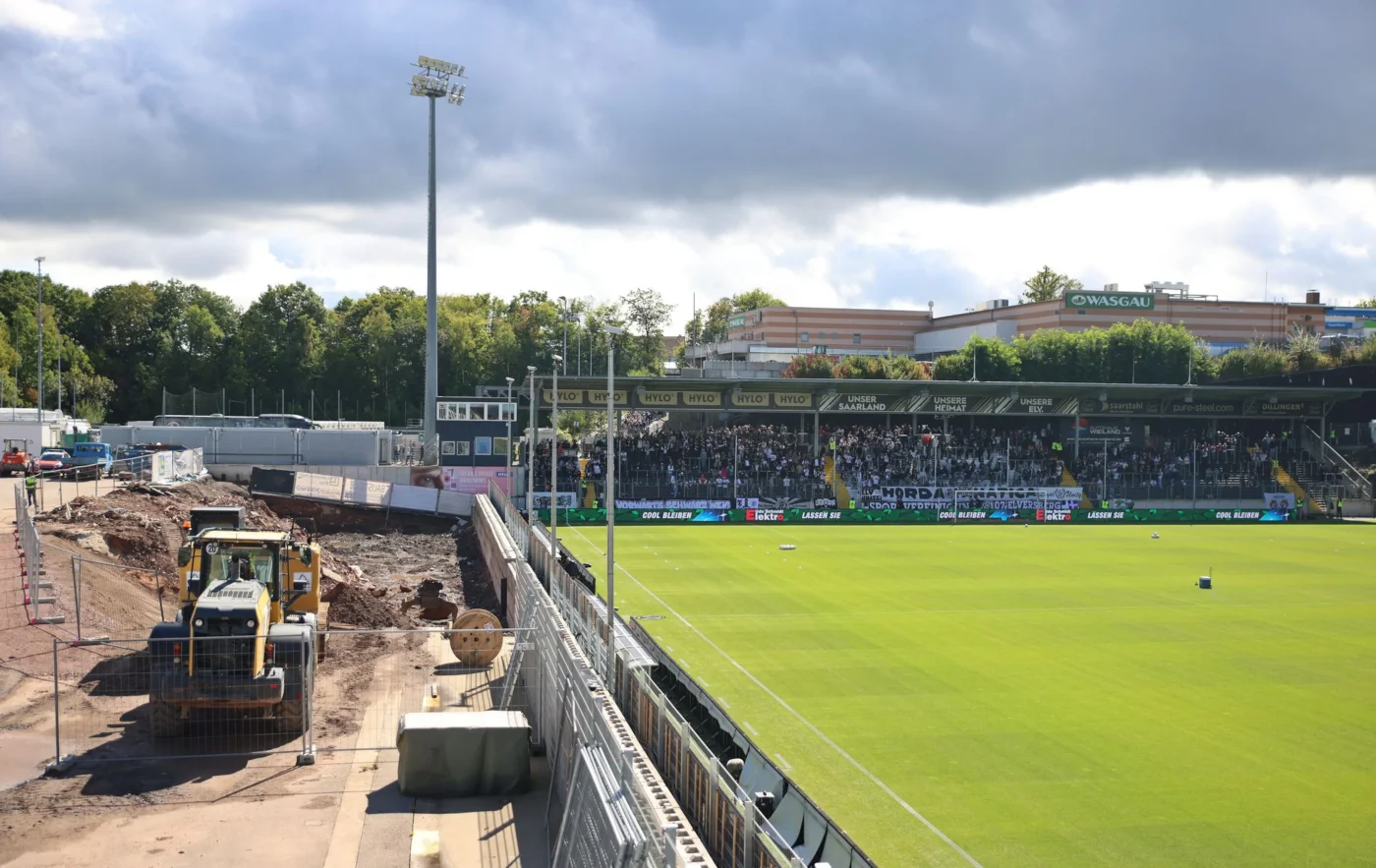 Die Ursapharm-Arena an der Kaiserlinde, Blick auf die Baustelle