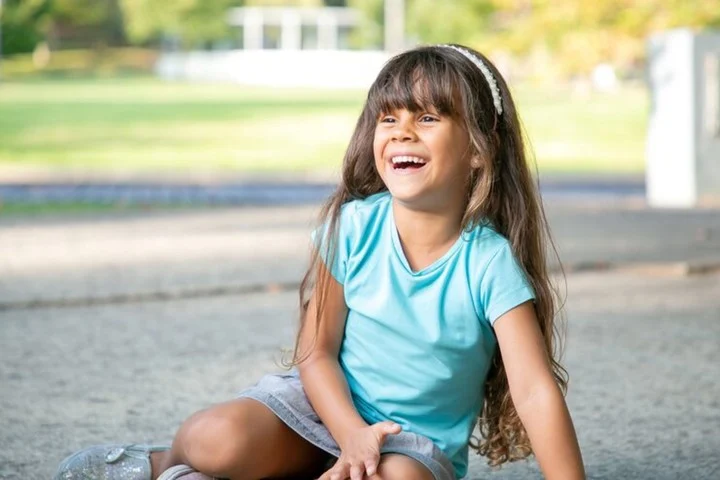 El autor aclara que no culpa a su padre. Considera que él también actuaba desde un modelo aprendido en su propia familia. Foto: Freepik