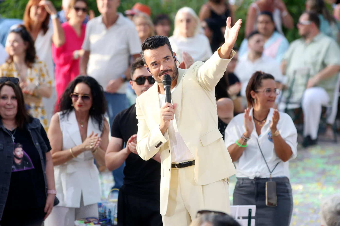 Giovanni Zarrella präsentierte seine Show dieses Mal vom Lerchenberg.