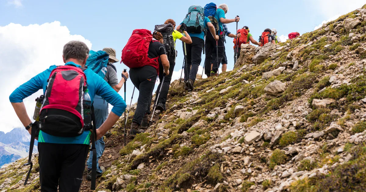 Hype am Col Rodella: Warum Hunderte für ein 4-Euro-Gebäck die Dolomiten stürmen