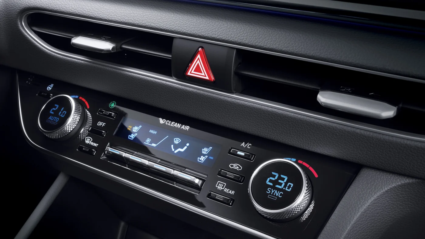 Klimaanlage im Auto: Warum alle 2 Jahre bis zu 10 Prozent Kältemittel verloren gehen