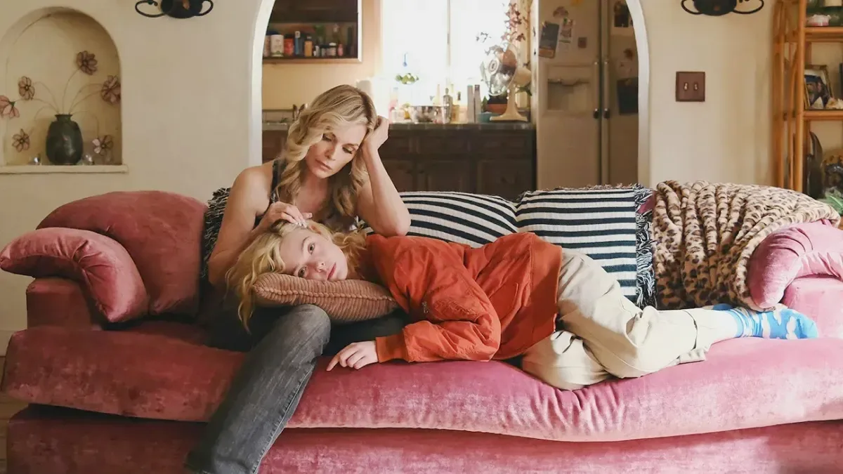 Michelle Pfeiffer und Elle Fanning in Margo