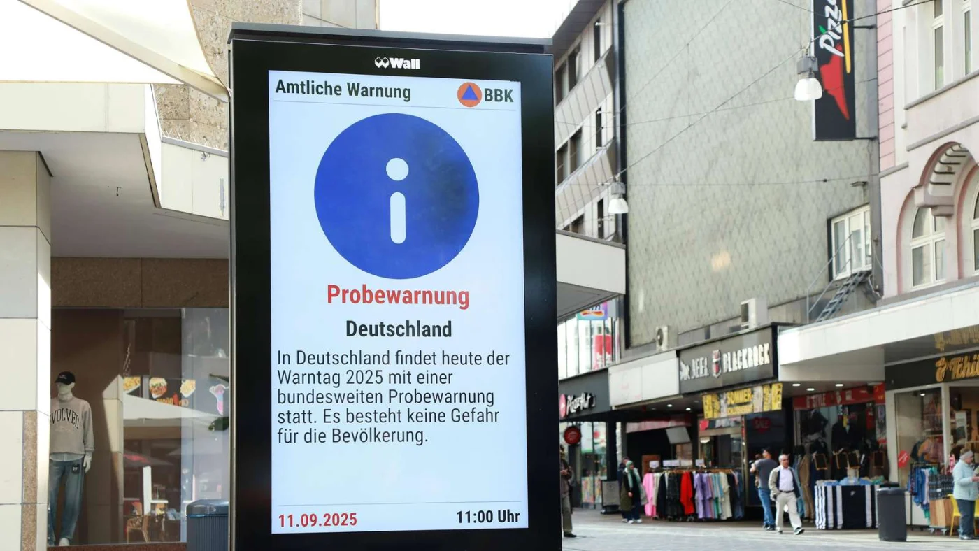 Probealarm auf einem Screen in Dortmund.
