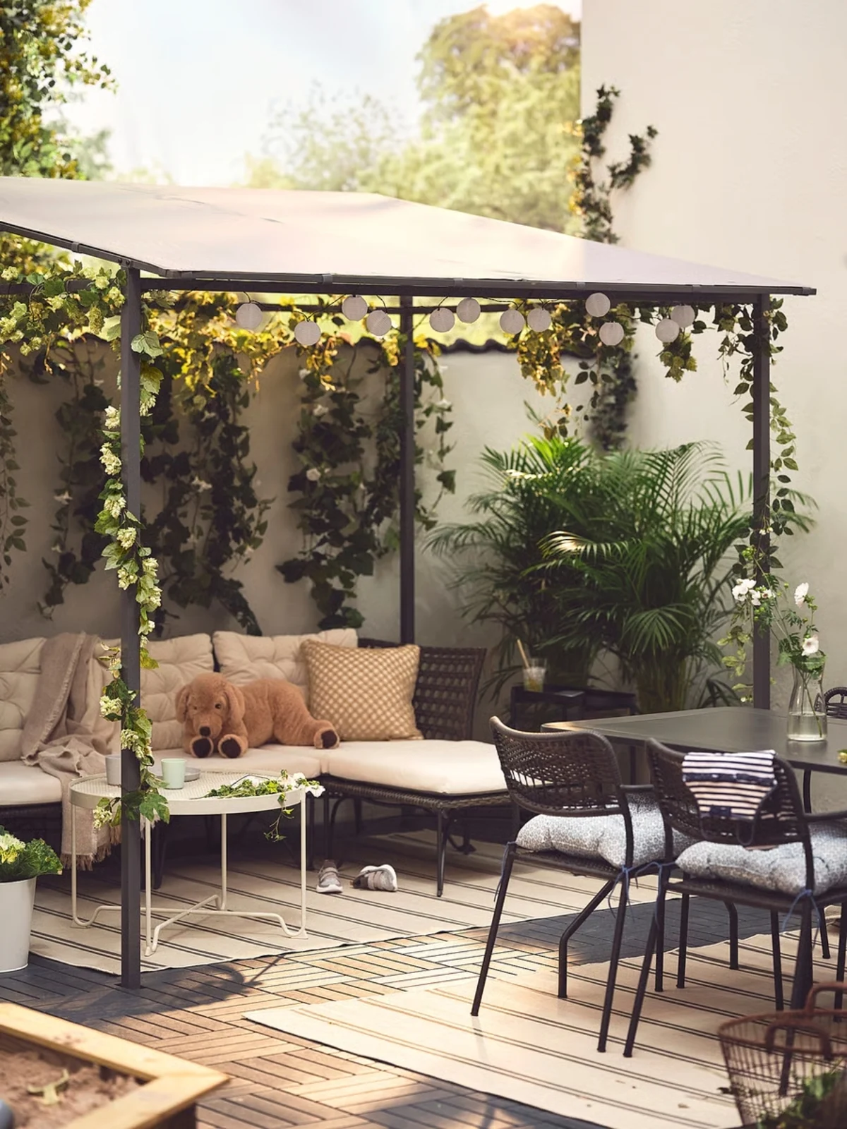 Schluss mit schweren Sonnenschirmständern: Die clevere IKEA-Alternative für Ihre Terrasse