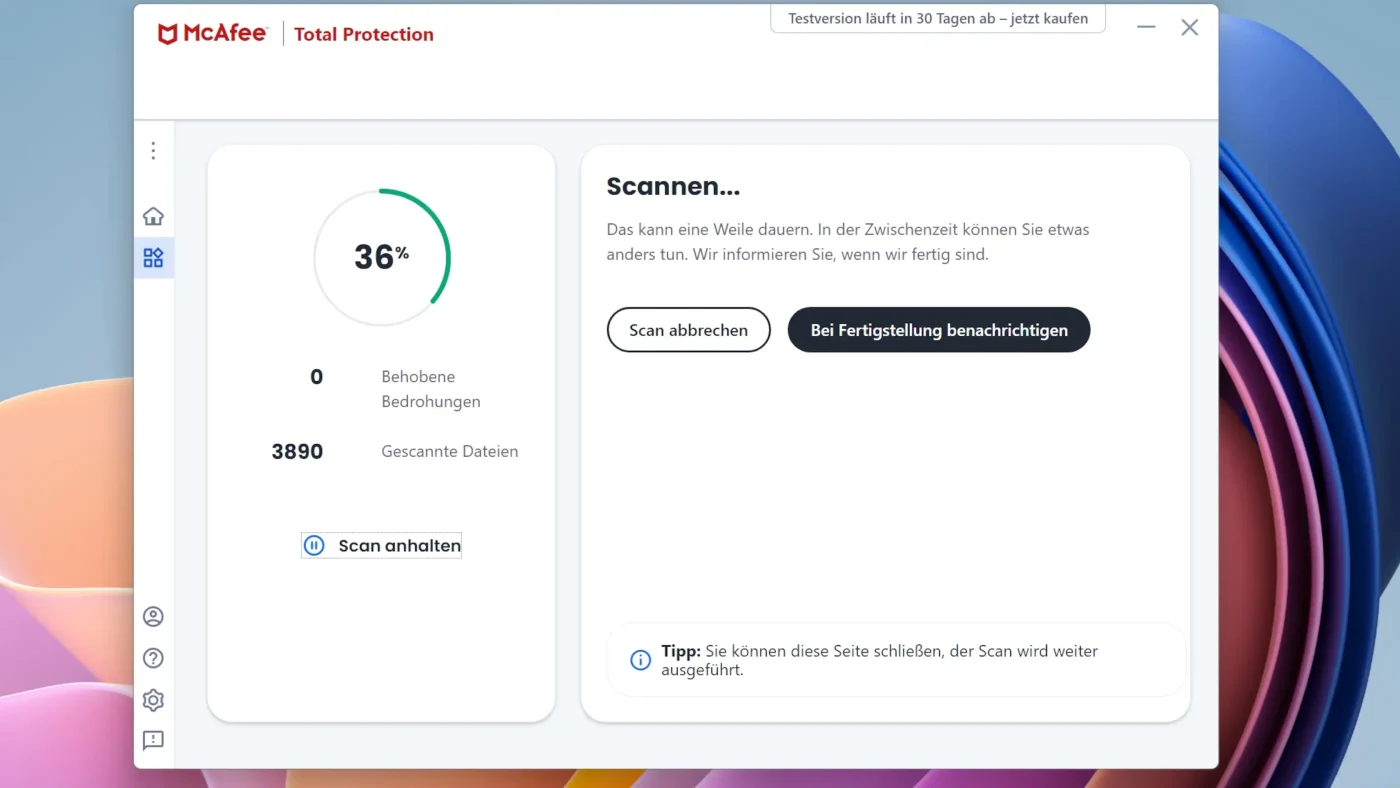 Screenshot der AV-Software McAfee Total Protection während eines Scanvorgangs.
