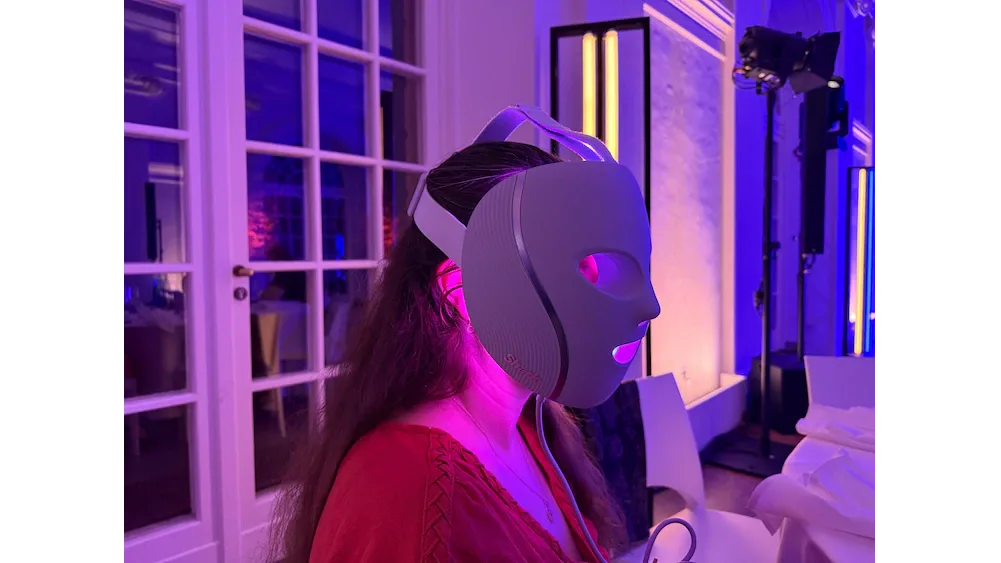 Shark FW312EUPL CryoGlow LED-Maske + Kühlung der Augenpartie Lila - Bild 4