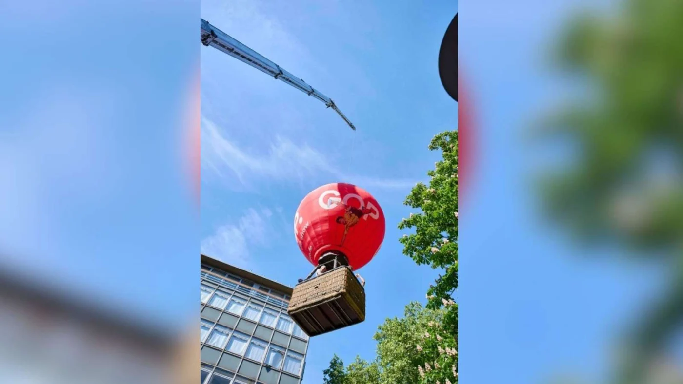 So sieht der „Kaltluftballon“ des GOP aus – hier bei einem Auftritt in Essen.