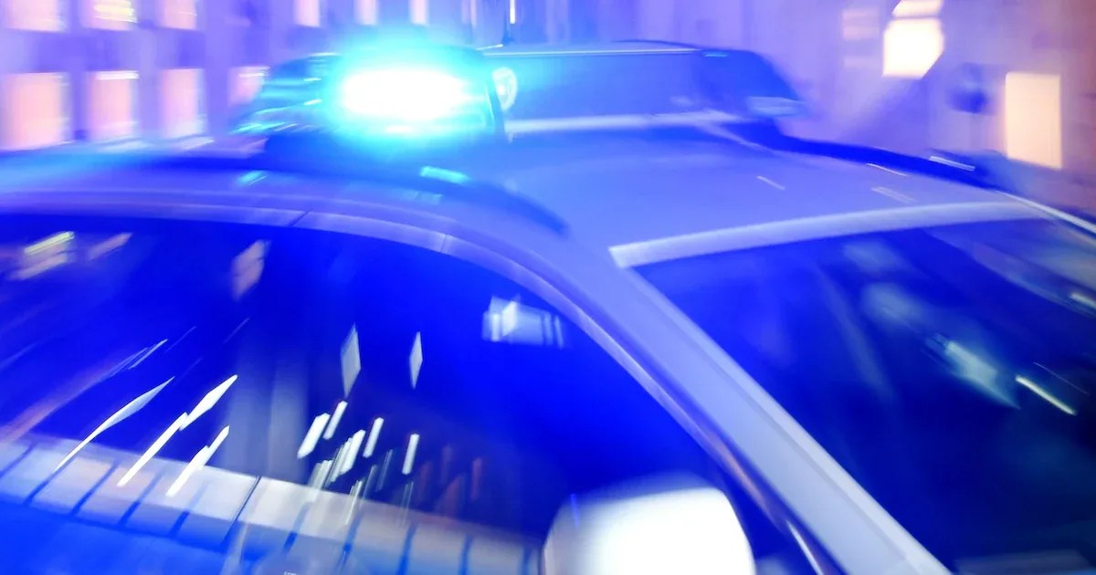 Spezialeinsatz auf der A1: Bewaffneter Autofahrer nach Verfolgungsjagd gestoppt