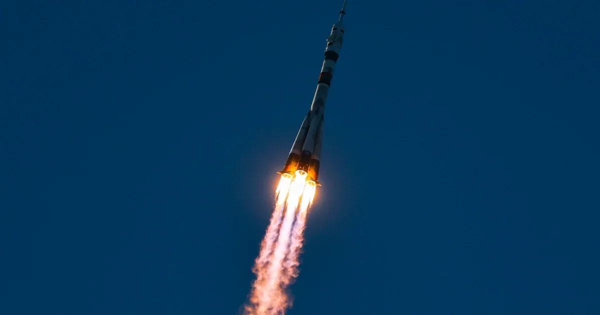 Start von Sojus-2.1b: Russland schießt Militärsatelliten nach Drohnenalarm ins All