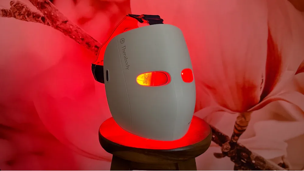 Therabody Theraface Mask Glo LED-Hautpflegemaske Weiß - Bild 3