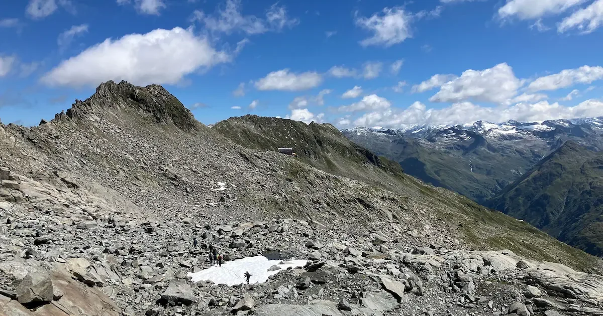 Tödliches Unglück in Tirol: Wanderer aus NRW stürzt in den Tod