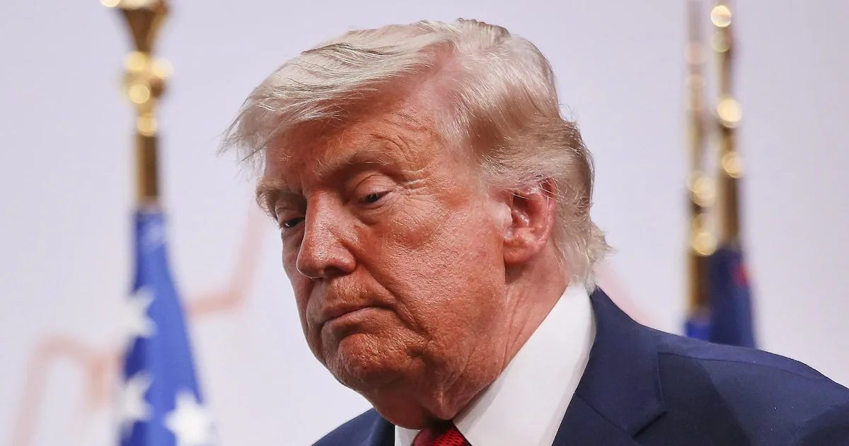Trumps Iran-Kurs bindet US-Militär: Moskaus und Pekings Blick auf die leeren Depots