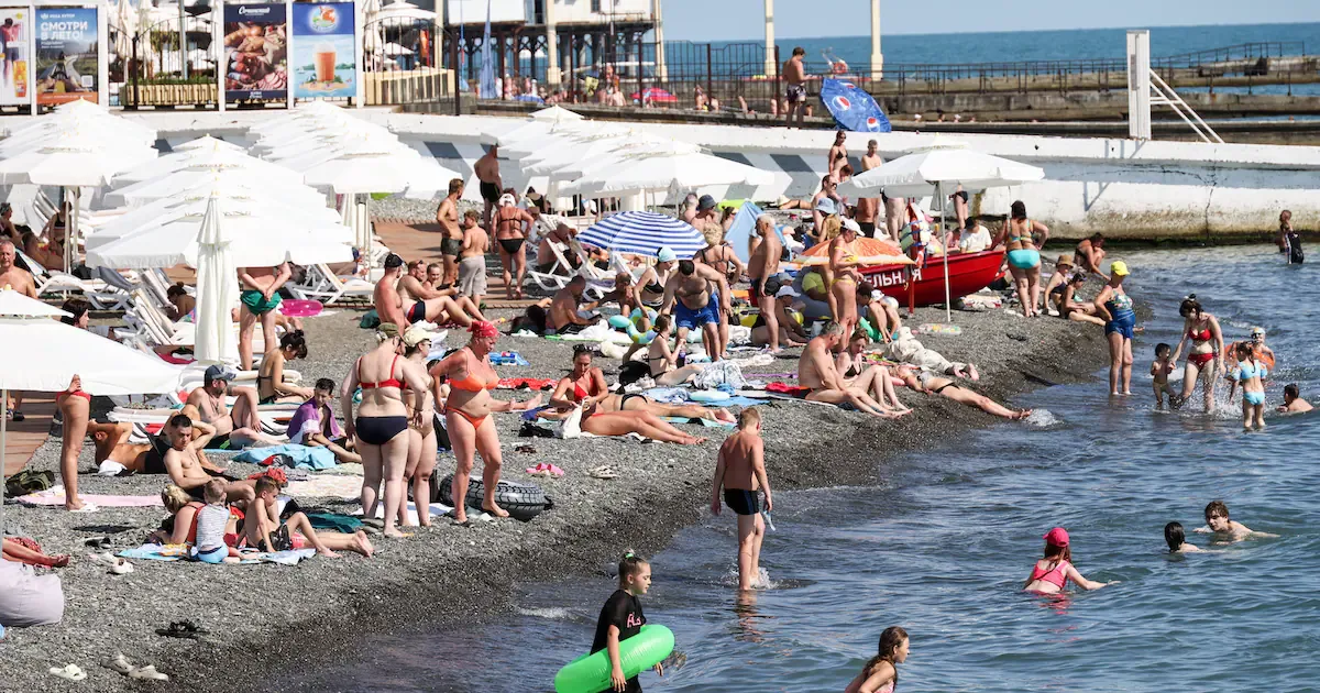 Urlaub unter Luftalarm: Warum russische Touristen trotz Krieg in Sotschi bleiben