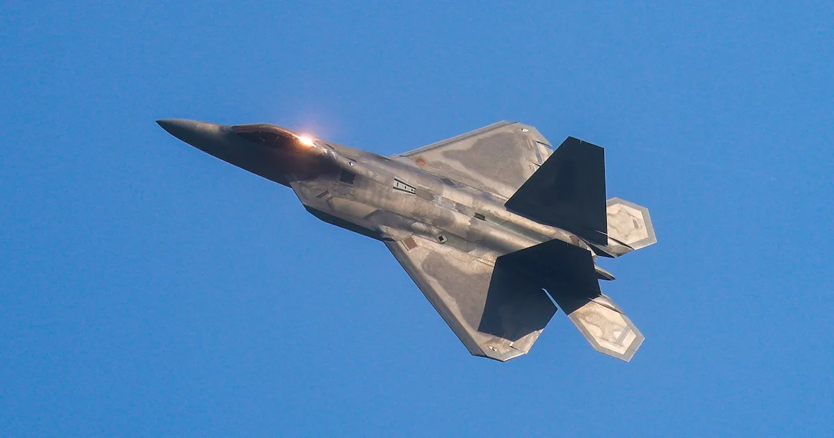 Von 750 geplanten Jets: Im Ernstfall haben die USA nur 56 F-22 sofort einsatzbereit