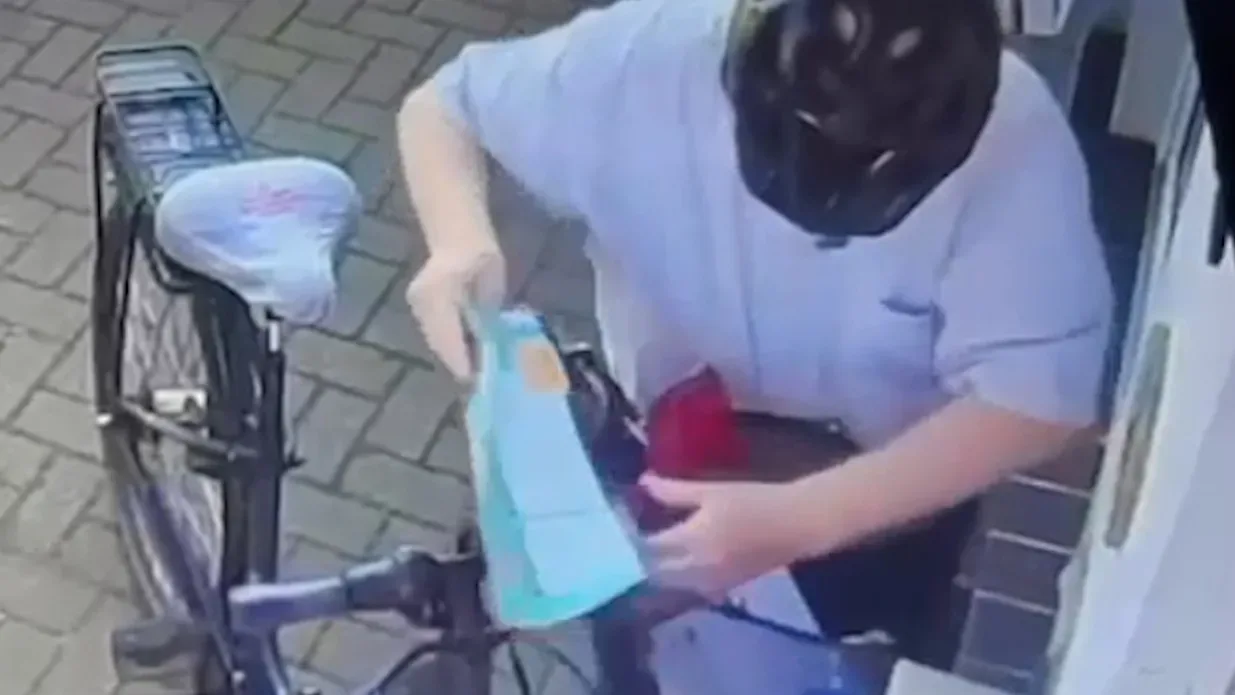 Vorfall im Landkreis Verden: SPD-Politiker greift beim Verteilen in fremden Briefkasten