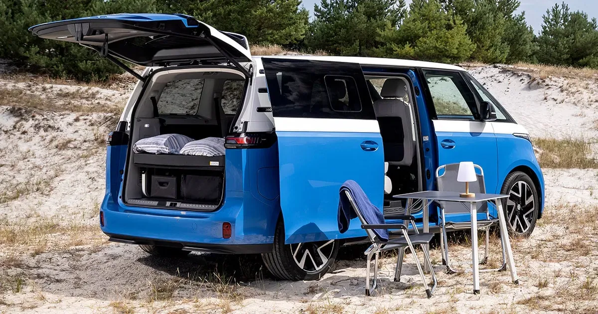 VW ID. California Cruise: Elektro-Camper startet ab 60.761 Euro mit bis zu 496 km Reichweite