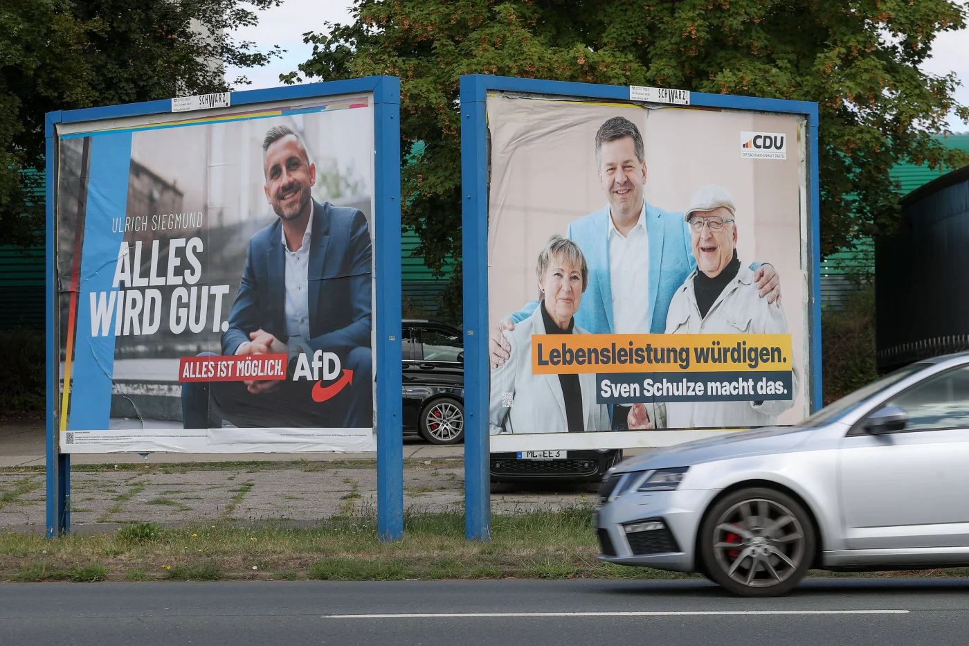 Wahlplakate vor der Wahl in Sachsen-Anhalt