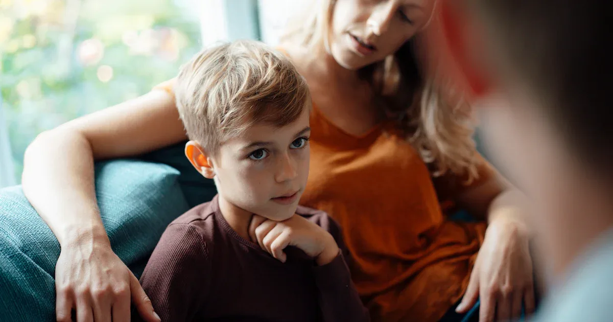 Warum Ihr Kind beim Aufräumen schreit – und wie Sie den Machtkampf beenden