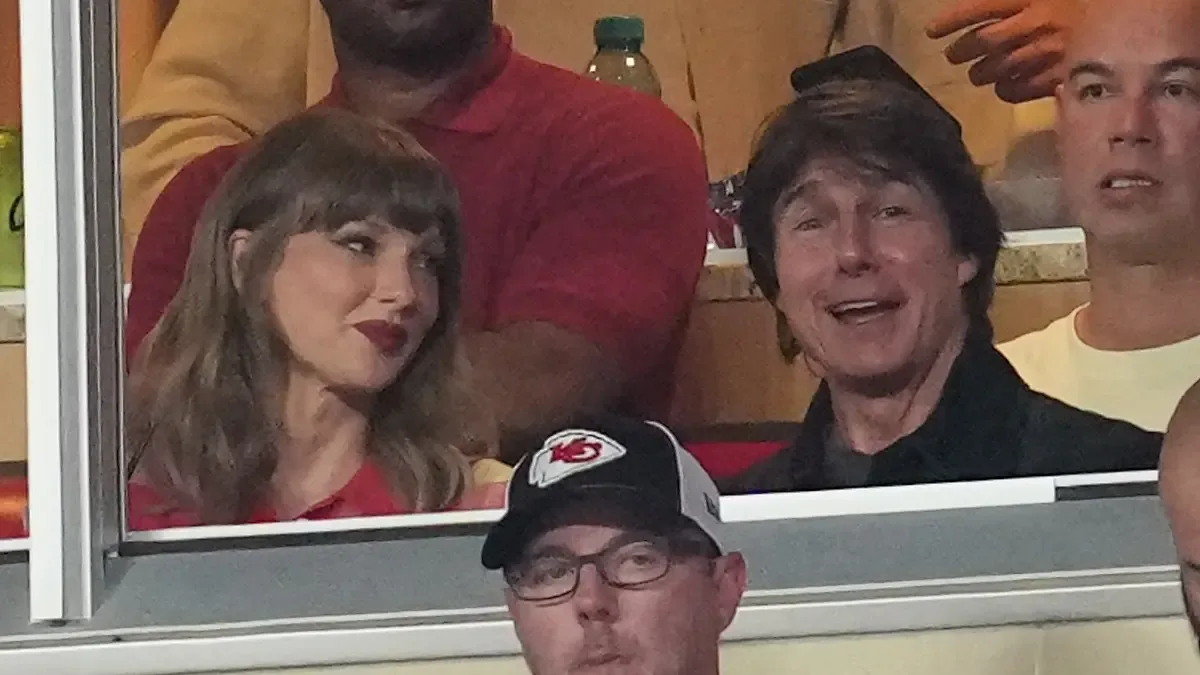 31:10 gegen die Broncos: Patrick Mahomes glänzt beim NFL-Comeback vor Taylor Swift und Tom Cruise
