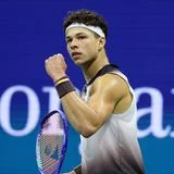 Ben Shelton besiegt Frances Tiafoe und steht damit im Finale der US Open 2026. Sein Gegner ist ...