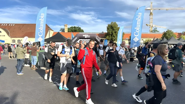 100 Kilometer in 24 Stunden: 1.600 Wanderer starten beim Megamarsch Stuttgart