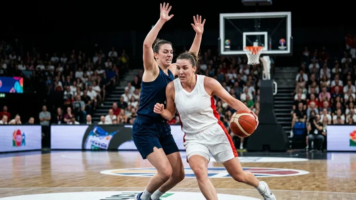 Basketballspielerinnen im Fokus beim DBB Frauen WM Halbfinale zwischen Deutschland und Frankreich