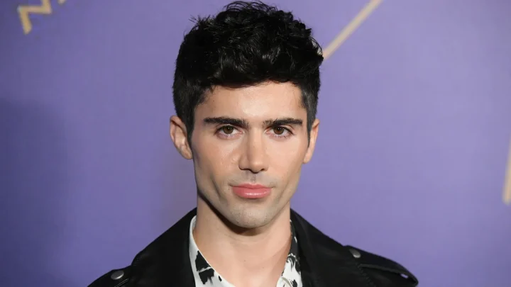 Festnahme in Florida: Schauspieler Max Ehrich wegen Lachgas-Besitz im Visier der Polizei