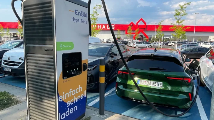 HPC-Ladenetz im Test: EnBW holt Gesamtsieg mit 8.110 Schnellladepunkten
