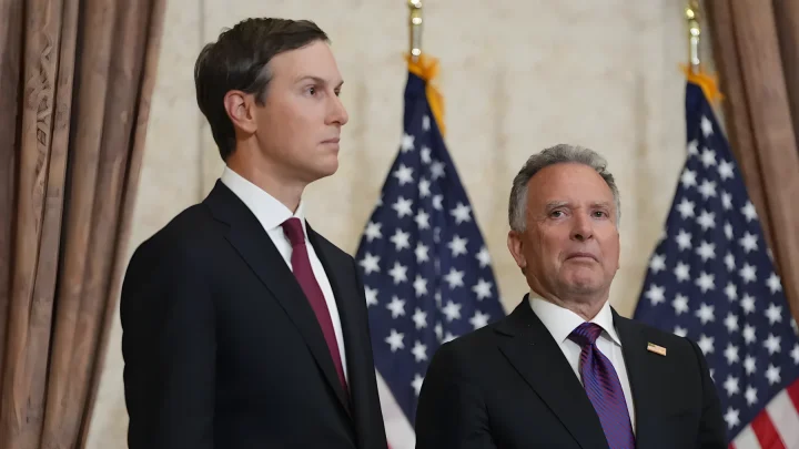 Kushner und Witkoff in Moskau: Trump-Gesandte planen Weiterreise nach Kiew am Sonntag