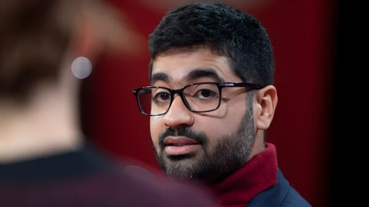 Landtag Sachsen-Anhalt: Journalist Mohamed Amjahid am Wahlabend abgewiesen
