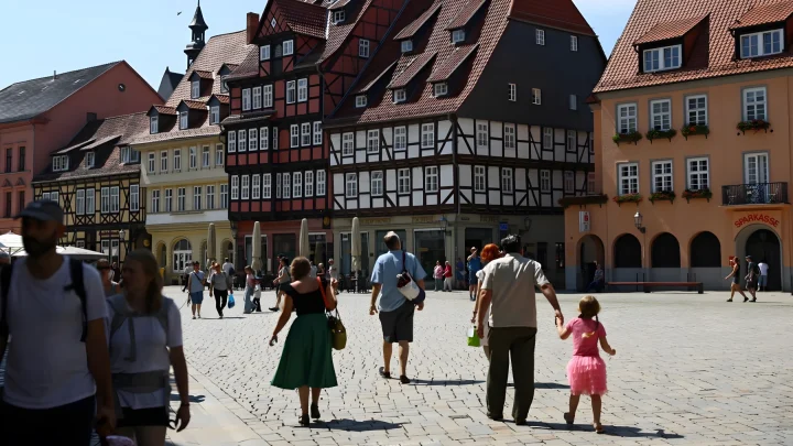 Landtagswahl Sachsen-Anhalt: AfD führt mit 42 Prozent vor der CDU
