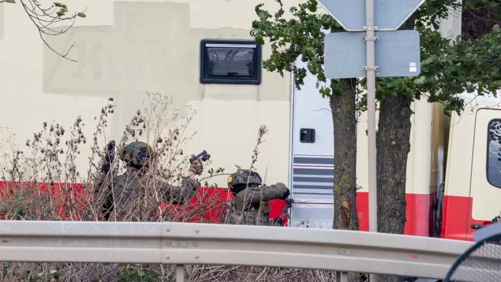 SEK-Einsatz am Hambacher Forst: Fahndung nach 48-jährigem Tatverdächtigen Daniel V.