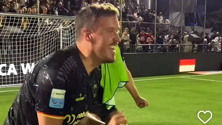 Socca-WM in Essen: Deutschland schlägt Brasilien 3:1 – Max Kruse ist Weltmeister