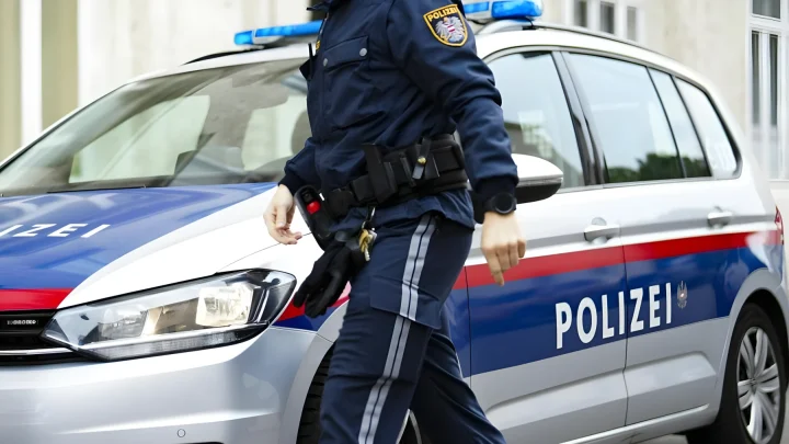 Tirol: Mitarbeiter finden toten 79-Jährigen in abgeschlepptem Auto