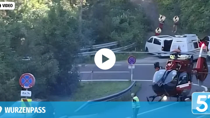 Unfall am Wurzenpass: Deutsche Motorradfahrerin bei 18 Prozent Gefälle schwer verletzt