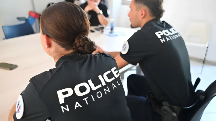 Vertauschte Rohre im Kommissariat: Bis zu 15 Polizisten in Amiens tranken Taubenkot-Wasser