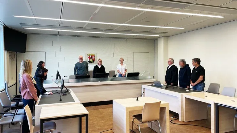 Das Amtsgericht Bad Kreuznach hat einen Vater wegen Freiheitsberaubung verurteilt.
