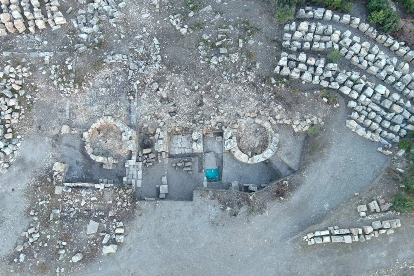 Der Ausgrabungsort von oben in der antiken Stadt Kibyra in der Türkei.