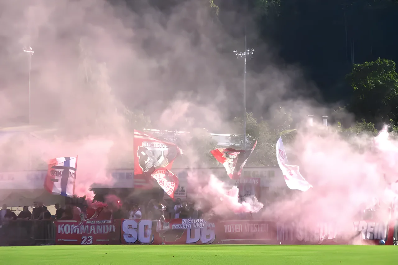Die GAK-Fans sorgten im Kitzbüheler Stadion für Stimmung und brachten