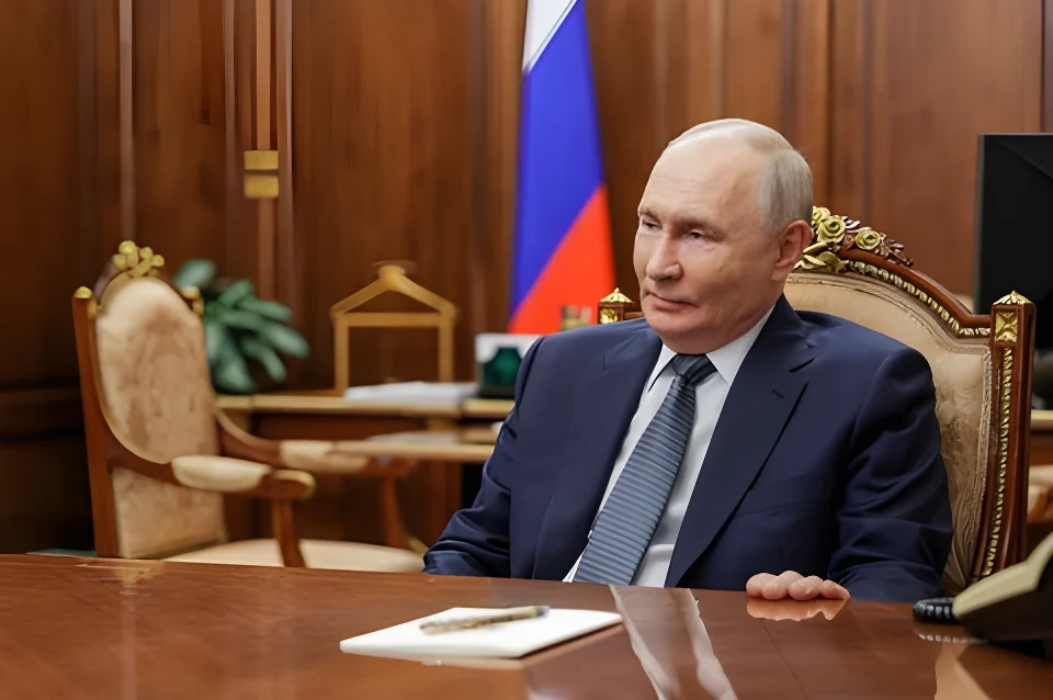 Für Wladimir Putin gibt es im Ukrainekrieg laut Kreml nur die Option eines dauerhaften Friedens, nicht die einer Waffenruhe