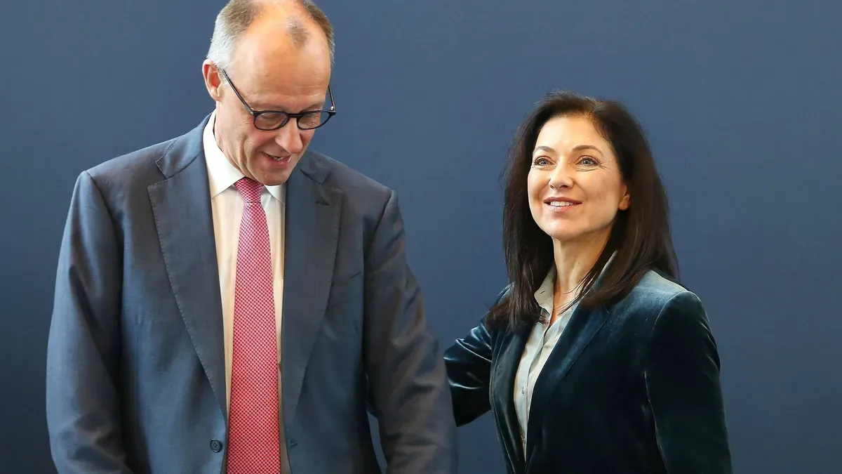 Gasspeicher nur zu 53 Prozent voll: Merz rückt von Ministerin Reiche ab