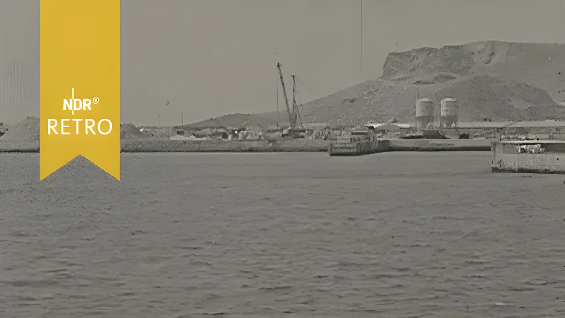 Helgoland vom Boot aus gesehen (1955)
